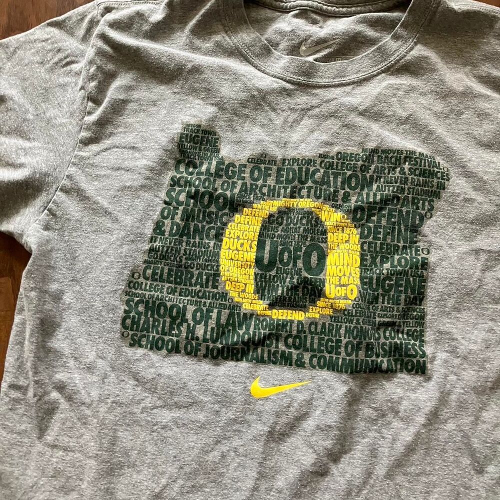 Nike Men's Grey T-shirt